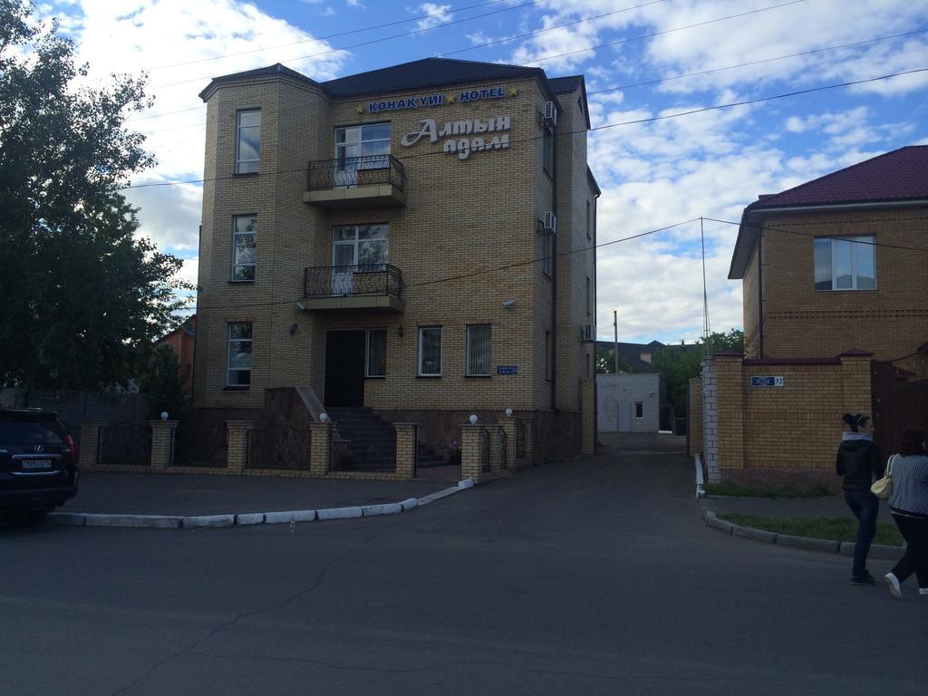 Altyn Adam Hotel Pawłodar Zewnętrze zdjęcie